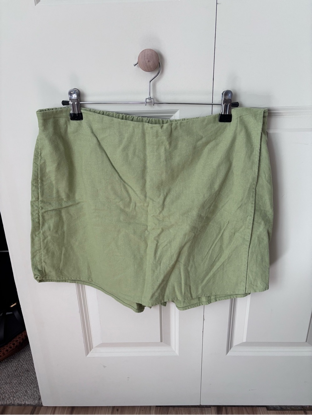 Old Navy Light Green Elastic Waist Skort